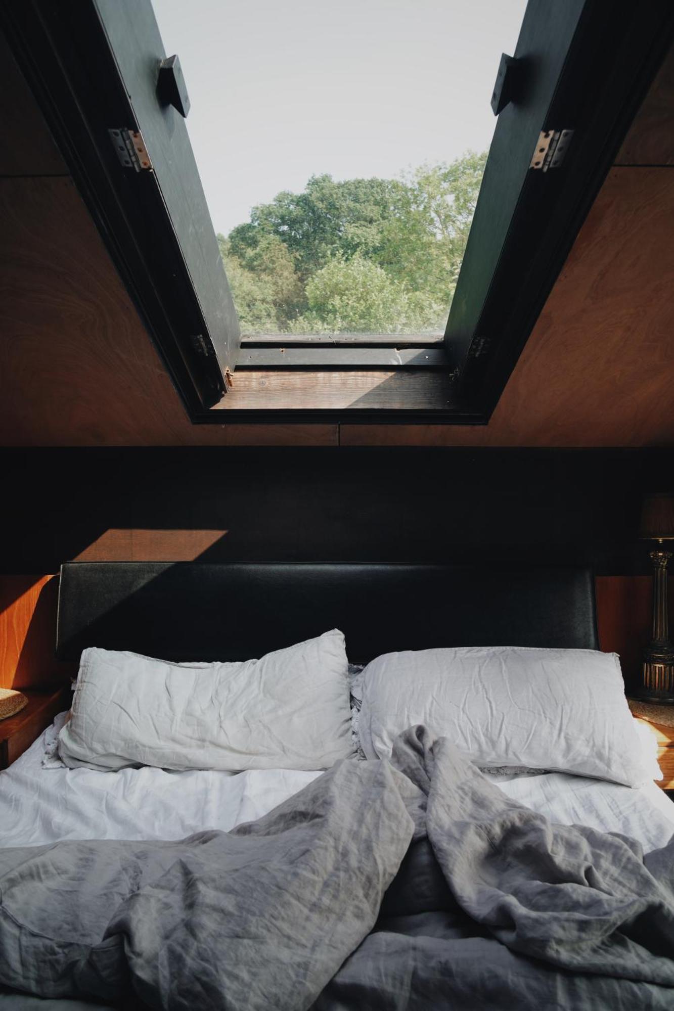 Two Unique Cabins Wrapped In Beautiful Welsh Scenery Presteigne Exterior photo